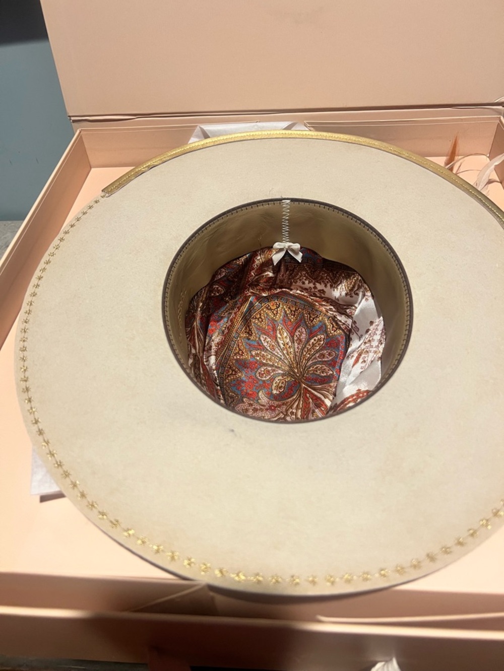 Teressa Foglia - Lace Hat - New in Box - Sz -7 3/8 - Picture 10 of 11